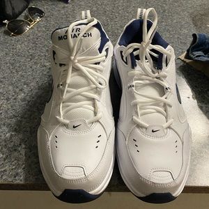 Men’s size 12 Nike Air Monarch